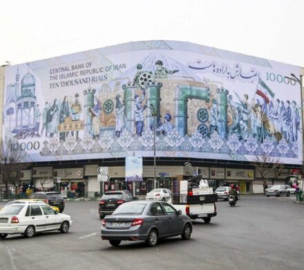 سال۱۴۰۴ سال سختی است؛ نباید تهدیدات را سرسری گرفت